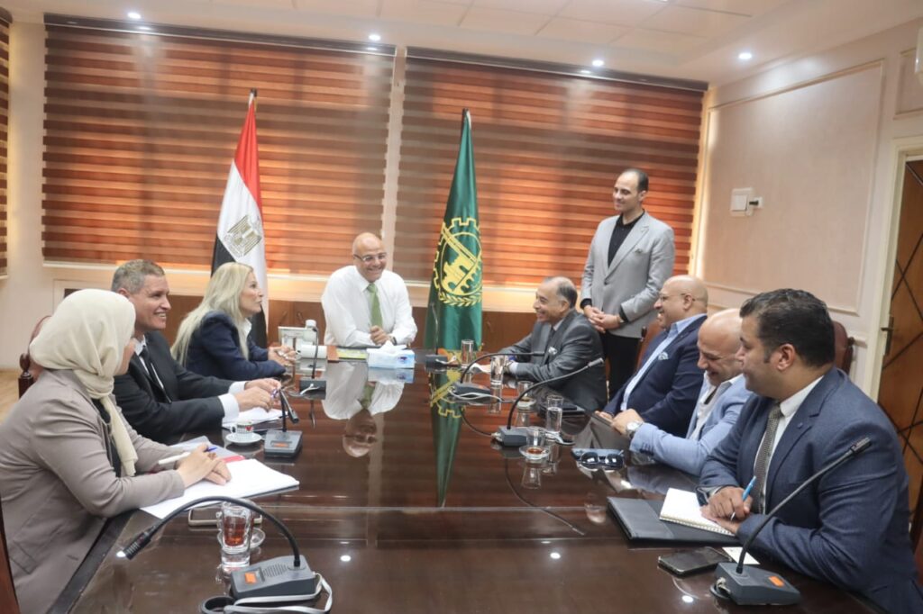 محافظ القليوبية يستعرض عدد من الفرص الاستثمارية بمدينة القناطر الخيرية محافظ القليوبية يستعرض عدد من الفرص الاستثمارية بمدينة القناطر الخيرية
