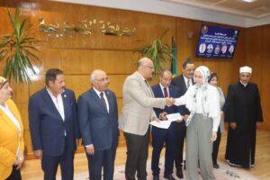 محافظ القليوبية يشهد حفل تكريم اوائل الشهادات العامة