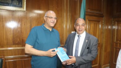محافظ القليوبية يستقبل وفد هيئة الشبان العالمية ويشيد بابداعات الطلاب وإصدارات الهيئة بحضور مصطفى فرج محافظ القليوبية يستقبل وفد هيئة الشبان العالمية ويشيد بابداعات الطلاب وإصدارات الهيئة بحضور مصطفى فرج