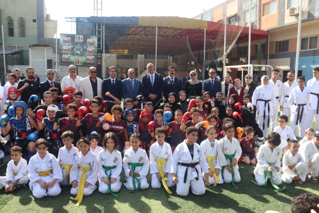 صرح كبير.. أنا مبهور.. محافظ القليوبية يتفقد هيئة الشبان العالمية