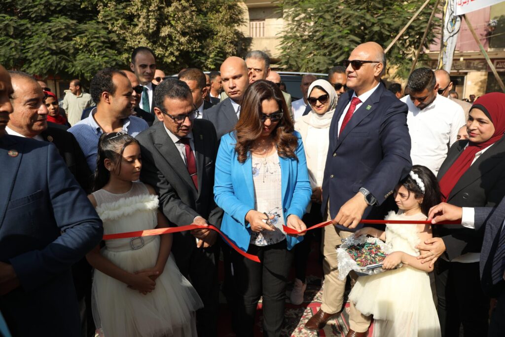 وزيرة التنمية المحلية تفتتح أعمال مشروع إنشاء السوق الحضاري لمدينة القناطر الخيرية وزيرة التنمية المحلية تفتتح أعمال مشروع إنشاء السوق الحضاري لمدينة القناطر الخيرية