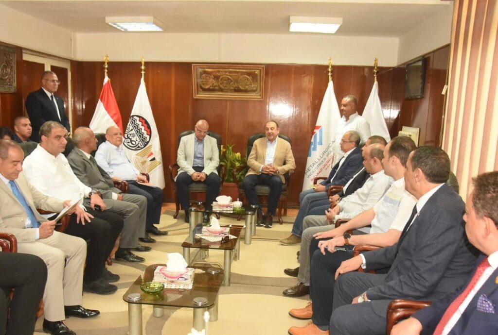 وزير قطاع الأعمال العام يزور شركة الدلتا للصلب ويلتقي محافظة القليوبية وزير قطاع الأعمال العام يزور شركة الدلتا للصلب ويلتقي محافظة القليوبية