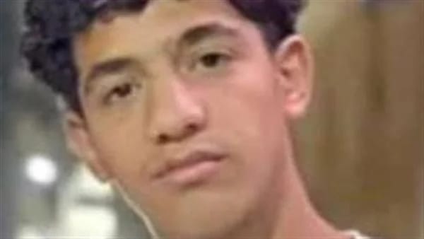 حارب السرطان ولم يتحمل توبيخ والده .. "بلال" ألقى بنفسه من الطابق السادس قبل معرفة نتيجة الثانوية حارب السرطان ولم يتحمل توبيخ والده .. "بلال" ألقى بنفسه من الطابق السادس قبل معرفة نتيجة الثانوية