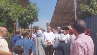 بمناسبة عيد الفلاح .. محافظ القليوبية يتفقد عدد من الصوب الزراعية ومعمل تجميع ألبان ببنها وطوخ