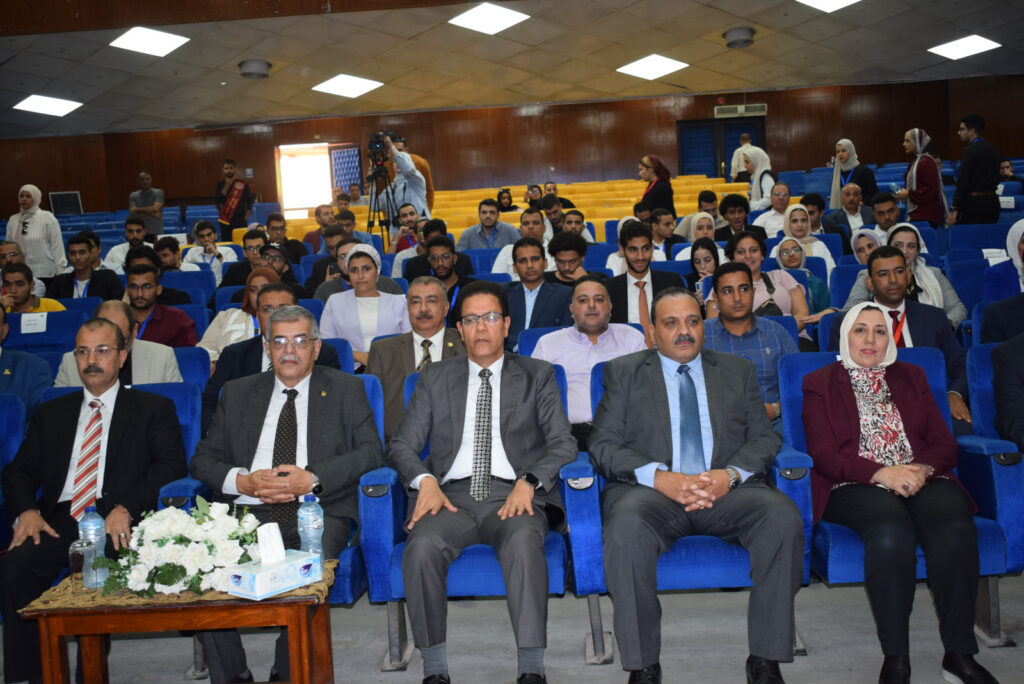 رئيس جامعة بنها يشهد ختام فعاليات "ماراثون الجامعة للابتكارات"