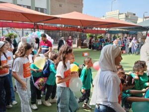 "بداية تيم" تشارك احتفالات الطلاب في أول يوم دراسي