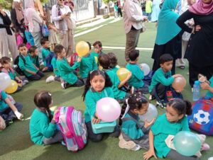 "بداية تيم" تشارك احتفالات الطلاب في أول يوم دراسي