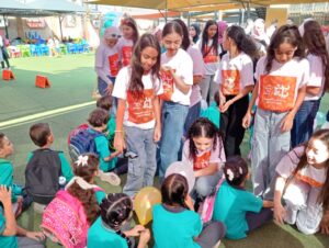 "بداية تيم" تشارك احتفالات الطلاب في أول يوم دراسي