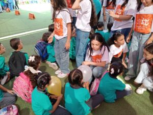 "بداية تيم" تشارك احتفالات الطلاب في أول يوم دراسي