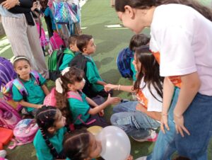 "بداية تيم" تشارك احتفالات الطلاب في أول يوم دراسي