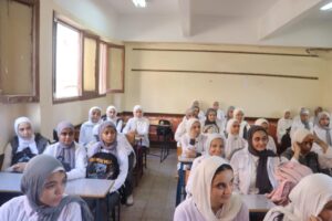 محافظ القليوبيه يتفقد عدد من المعاهد الأزهرية والمدارس لمتابعة انتظام الدراسة - صور