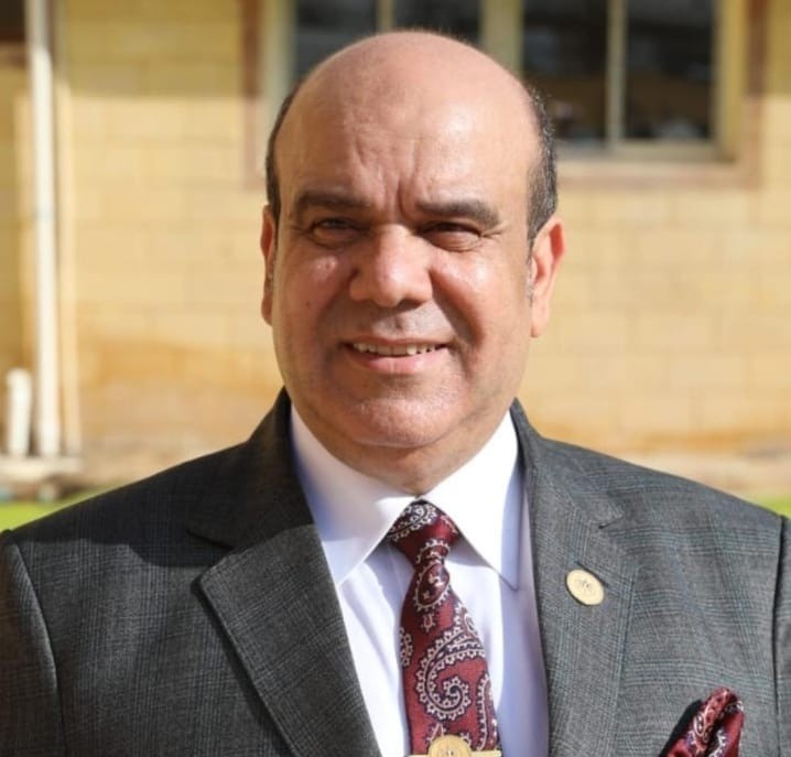 وزير العدل يجدد ندب المستشار ربيع قاسم مساعدا لشئون أبنية المحاكم والشهر العقاري وزير العدل يجدد ندب المستشار ربيع قاسم مساعدا لشئون أبنية المحاكم والشهر العقاري