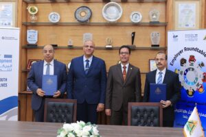 المستشار مصطفى عبد الحميد فرج رئيس هيئة الشبان العالمية بالقليوبية يشارك محافظ القليوبية ورئيس جامعة بنها المائدة المستديرة الأولى لأصحاب الأعمال حول " المهارات المطلوبة لسوق العمل"