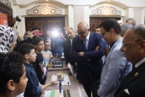 علماء المستقبل" محافظ القليوبية ورئيس جامعة بنها يشيدان بمستوي طلاب شبان بنهاالمبتكرين،مفاجأ من المحافظ ورئيس الجامعة