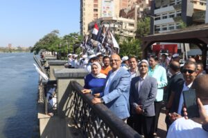 محافظ القليوبية يقود مسيرة نيلية احتفالًا بذكرى انتصارات أكتوبر - صور