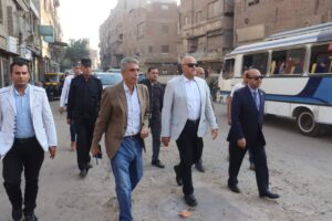 محافظ القليوبية يتفقد مشروعات الرصف ويتابع منظومة النظافة والإشغالات بشبرا الخيمة
