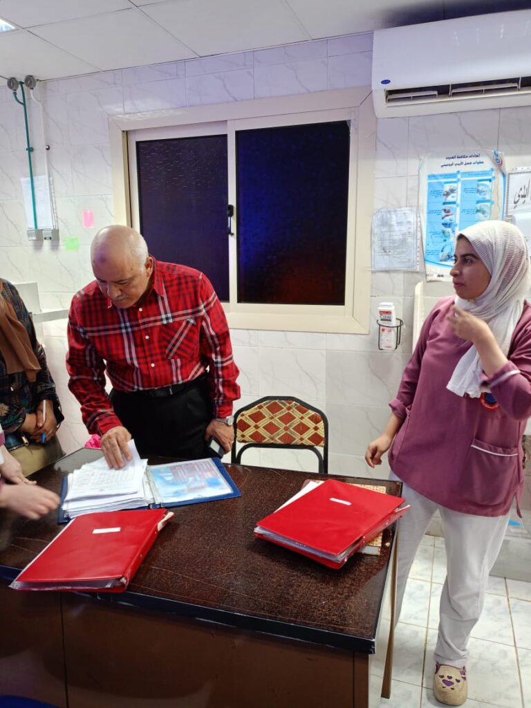 إحالة طبيب العناية ومشرفة العناية للتحقيق بمستشفى حميات طوخ