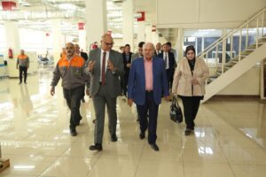 محافظ القليوبية في زيارة لمجموعة كريازي بالعبور التوسع في توطين الصناعة المحلية وتقليل الفجوة الاستيرادية  