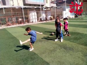 صناعة تحف فنية والتدريب على الموسيقى .. شبان بنها تواصل إبداعاتها في أنشطة "بداية"