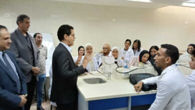 رئيس جامعة بنها يتفقد سير الدراسة بمقر الجامعة بالعبور
