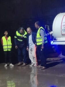 انتشار معدات وفرق الطوارئ للتعامل مع تجمعات مياه الأمطار بالقليوبية