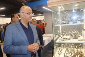 محافظ القليوبية يفتتح عيادة التأمين الصحي بمجمع مصانع العربي ببنها