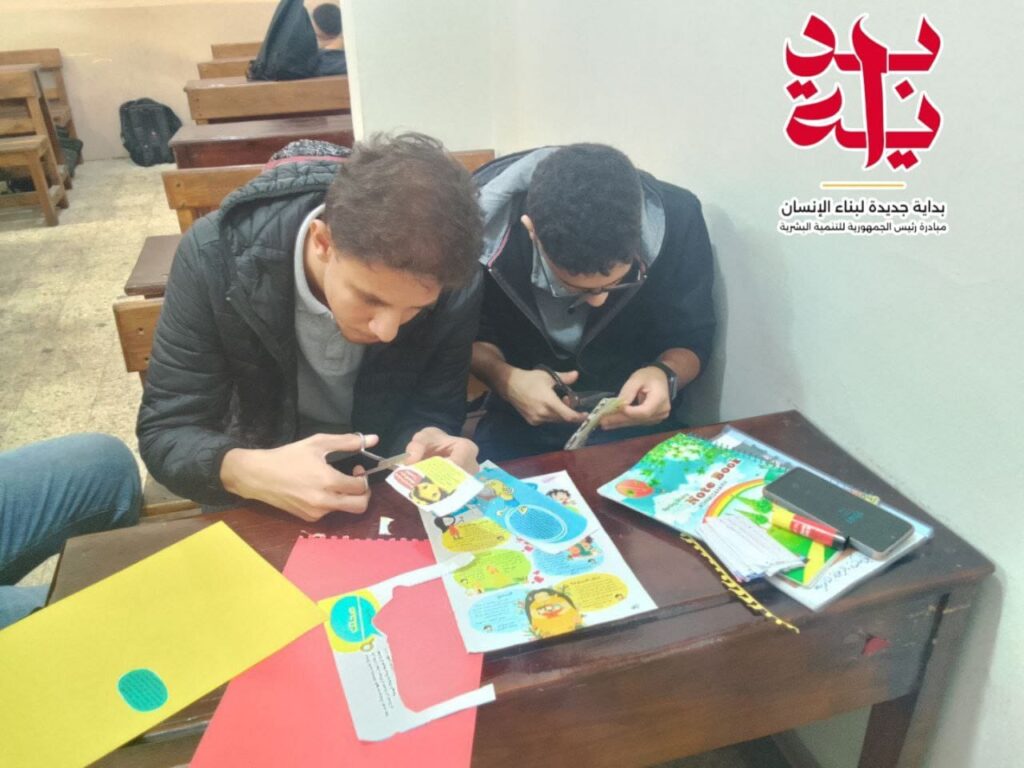 رسم وتلوين وطباعة صور .. شبان بنها تنفذ يوم مميز ضمن مبادرة "بداية"