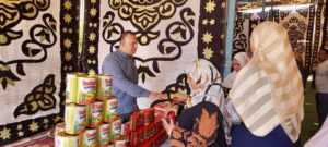 "الجيزاوي" يفتتح معرض منتجات جامعة بنها