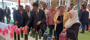 "الجيزاوي" يفتتح معرض منتجات جامعة بنها