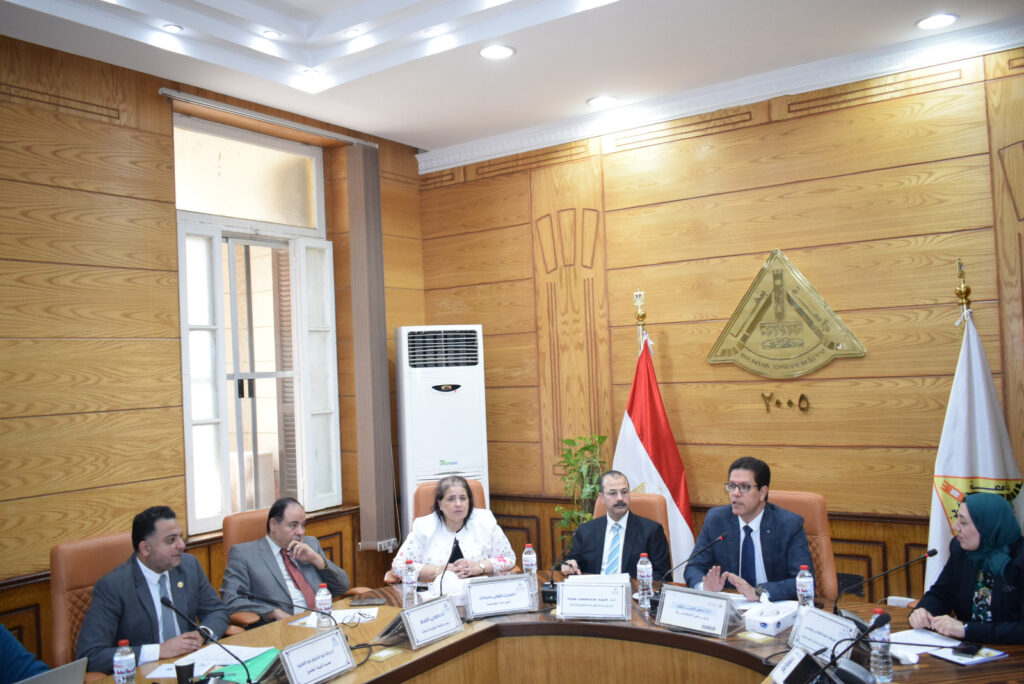 إطلاق تطبيق رابط لميكنة المخاطبات والمراسلات الإدارية بين قطاعات جامعة بنها