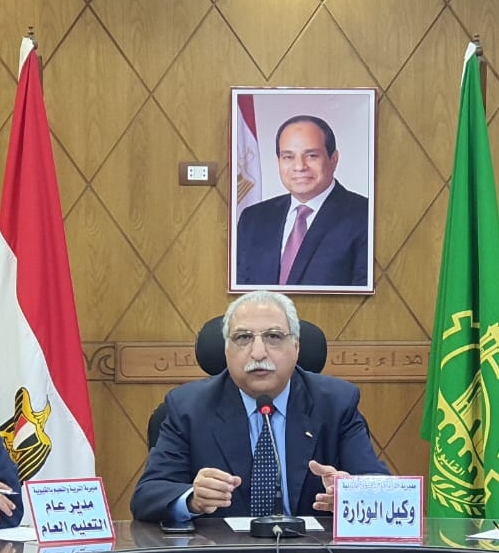 مدير تعليم القليوبية يحيل معلما للتحقيق بسبب تعديه بالضرب على طالب