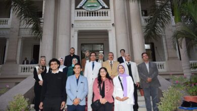 رئيس جامعة بنها يستقبل الطلاب الفائزين في مسابقة الطالب المثالي