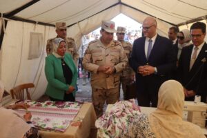 بمشاركة الشبان العالمية.. محافظ القليوبية وقائد قوات الدفاع الشعبي والعسكري يشهدان بدء فعاليات التدريب العملي المشترك