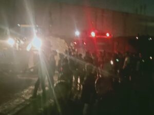 محافظ القليوبية ينتقل لمعاينة مصنع الزيوت المحترق بالقليوبية (صور)