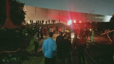 محافظ القليوبية ينتقل لمعاينة مصنع الزيوت المحترق بالقليوبية (صور) محافظ القليوبية ينتقل لمعاينة مصنع الزيوت المحترق بالقليوبية (صور)