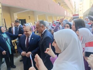 انطلاق برامج التوعية بأهمية المشاركة الانتخابية وتعزيز وعي الطلاب بمعنى الديمقراطية بمدارس القليوبية