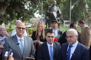 محافظ القليوبية يستقبل سفير أذربيجان لوضع أكليل من الزهور على تمثال الزعيم حيدر علييف بالقناطر الخيرية