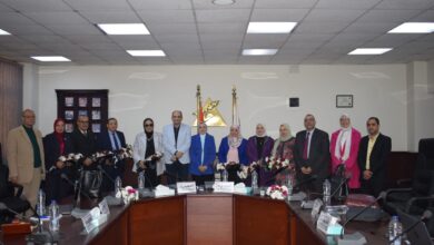 نائب رئيس جامعة بنها للدراسات العليا تستقبل فريق الاعتماد البرامجي لكلية الآداب