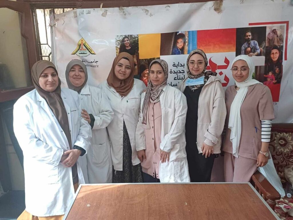 الكشف على 445 حالة في قافلة طبية لجامعة بنها بقرية كفر الشيخ إبراهيم