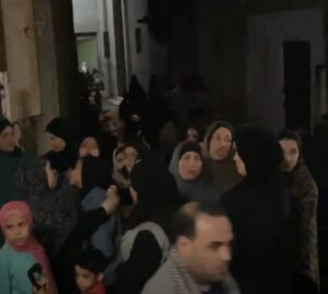 تشييع جنازة ربة منزل قتلها زوجها بالقليوبية (صور)