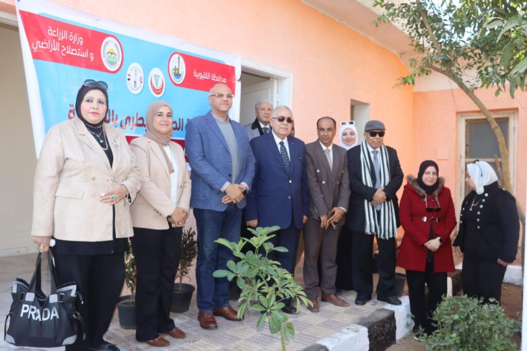 محافظ القليوبية يفتتح الوحدة البيطرية بالعبور محافظ القليوبية يفتتح الوحدة البيطرية بالعبور