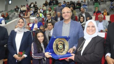 لفته إنسانية .. طفلة تشارك محافظ القليوبية حفل منتخب كرة القدم ردا لإعتبارها بعد إصابتها نتيجة إهمال لفته إنسانية .. طفلة تشارك محافظ القليوبية حفل منتخب كرة القدم ردا لإعتبارها بعد إصابتها نتيجة إهمال