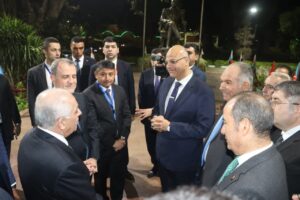 محافظ القليوبية يستقبل رئيس وزراء أذربيجان بالقناطر الخيرية