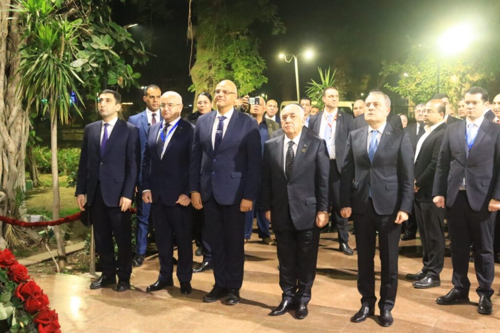 محافظ القليوبية يستقبل رئيس وزراء أذربيجان بالقناطر الخيرية 