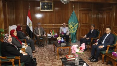 محافظ القليوبية يستقبل وفد مجلس كلية الطب ببنها لبحث سبل التعاون محافظ القليوبية يستقبل وفد مجلس كلية الطب ببنها لبحث سبل التعاون