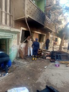 السيطرة على حريق بشقة سكنية في طوخ (صور)