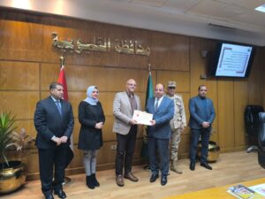 تقديرًا لجهوده .. محافظ القليوبية يكرم مصطفى عبدالحميد فرج خلال انعقاد المجلس التنفيذي
