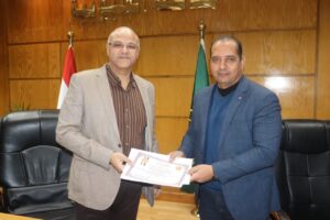 محافظ القليوبية يكرم المتميزين في مشروع صقر 141 (صور)