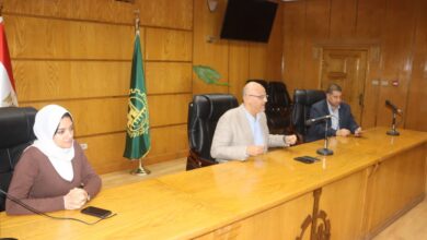 إجراءات عاجلة لغير الجادين .. محافظ القليوبية يتابع ملف تقنين أراضى أملاك الدولة إجراءات عاجلة لغير الجادين .. محافظ القليوبية يتابع ملف تقنين أراضى أملاك الدولة