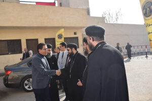 رئيس جامعة بنها يقدم التهنئة لنيافة الأنبا نوفير أسقف إيبارشية شبين القناطر وتوابعها بمناسبة عيد الميلاد المجيد